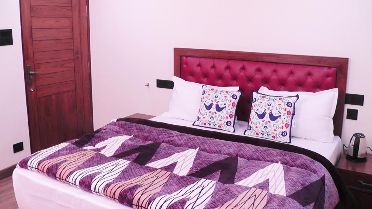 Hotel Jakhu Heights Shimla Exterior photo
